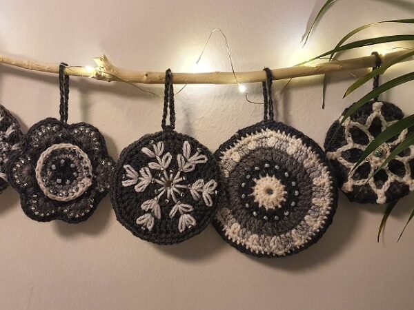 Crocheted grey straight christmas decoration baubles