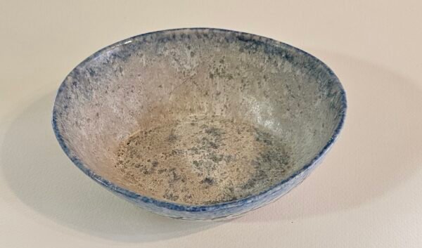 Handbuilt Oval Ceramic Bowl – Calligraphic Line Art & Sky Blue Glaze (18 cm)